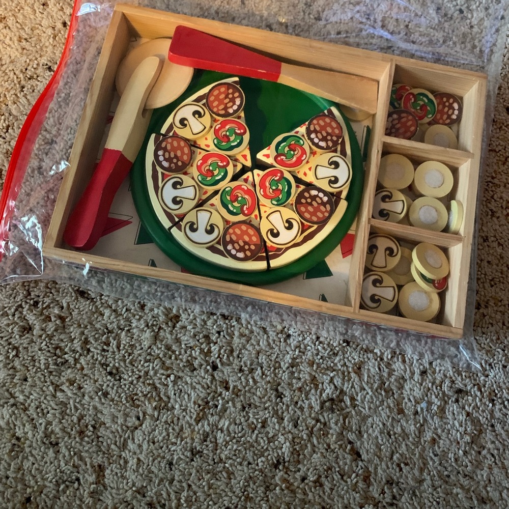 Melissa &Doug pizza party